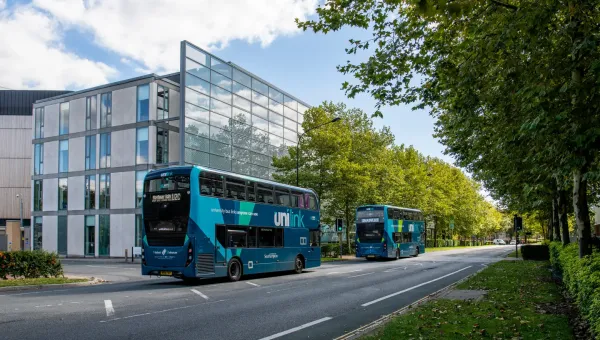 2 Unilink buses travelling along University Road, Southampton
