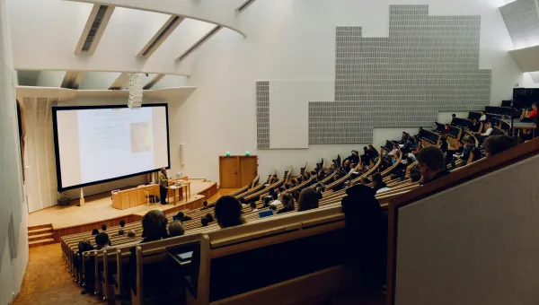 A lecture theatre full of students