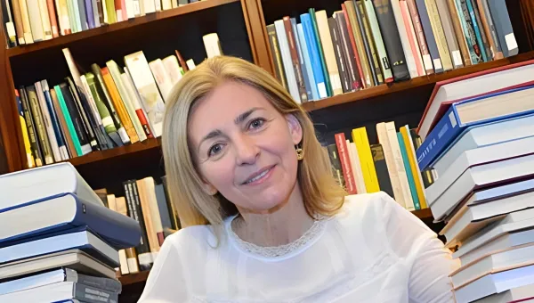 Professor Henrietta Bowden-Jones