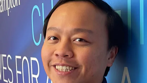 Dr Lam Khuat