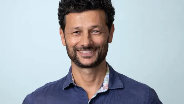 Professor Murat Yücel