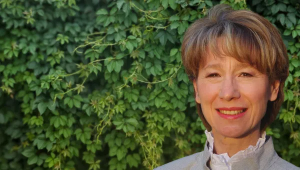 Professor Naomi Fineberg