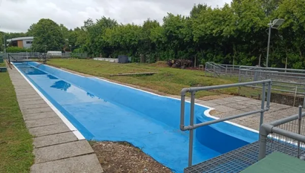 Outdoor flume