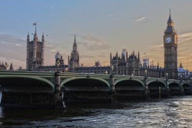Image of London Bridge, Parliament, and Big Ben.