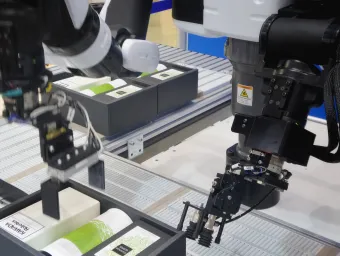 packing robots on an automated production line
