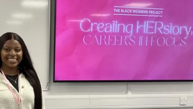 Computer Science student Tatenda Mashaya presenting her project