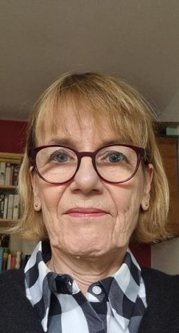 Emeritus Professor Marie-Louise Newell