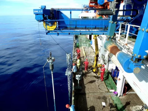 Coring ocean sediments in the tropics