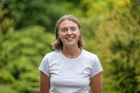 Miss Amy Feakes