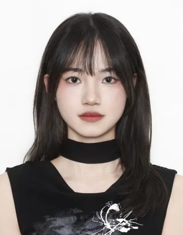 Ms Raina Song