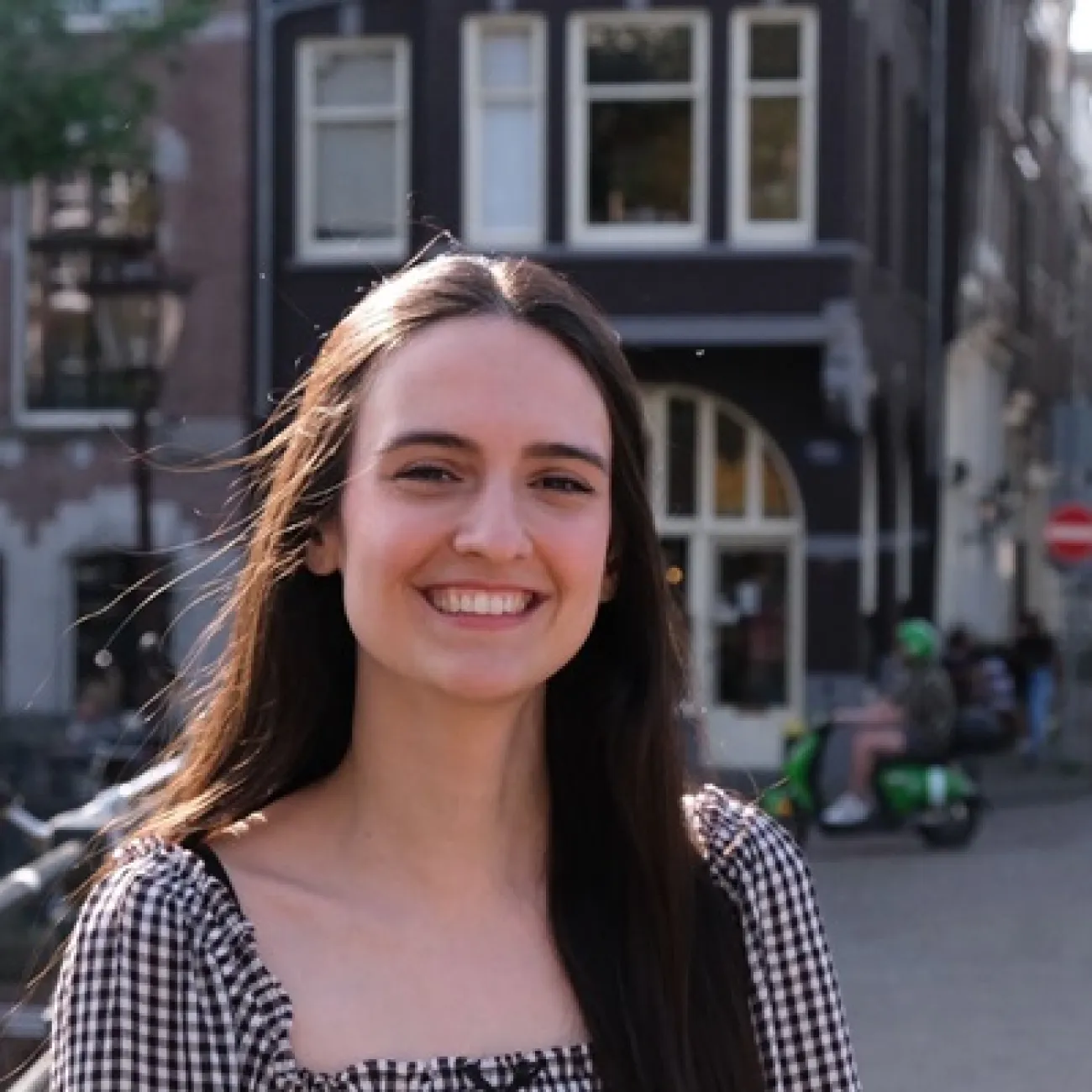 Miss Mirna Duric