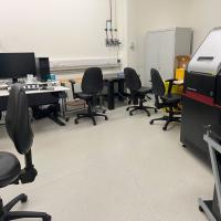 Confocal, super res and widefield room