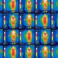 Thermal images of three individuals displaying temperature variations, with temperatures of 35.8°C, 34.2°C, and 33.8°C.