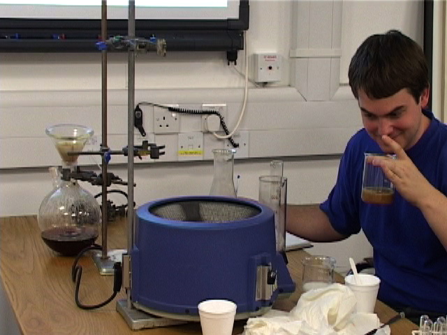 evaluating reaction - by smell, chemistry set up